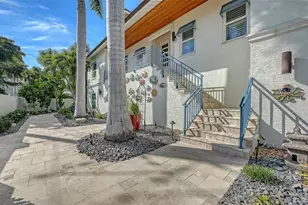 345 Madison Dr, Sarasota, FL 34236 - Photo 4