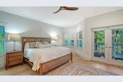345 Madison Drive, Sarasota, FL 34236 - Photo 10