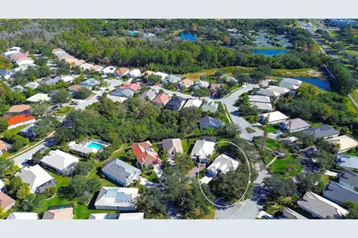 8459 Idlewood Court, Lakewood Ranch, FL 34202 - Photo 4