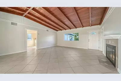 2452 Whippoorwill Circle, Sarasota, FL 34231 - Photo 6