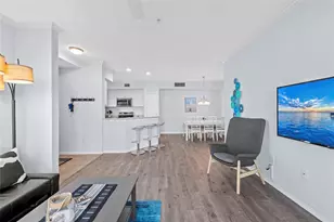 5621 Bidwell Pkwy, Sarasota, FL 34233 - Photo 10