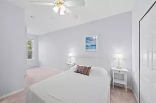 5621 Bidwell Pkwy, Sarasota, FL 34233 - Photo 24