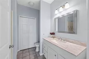 5621 Bidwell Pkwy, Sarasota, FL 34233 - Photo 20