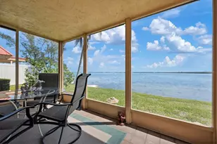 3859 Catalina Dr, Bradenton, FL 34210 - Photo 4