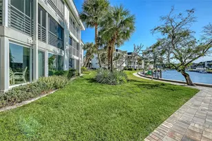 4380 Exeter Dr, Longboat Key, FL 34228 - Photo 2