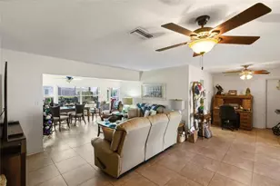 608 La Gorce Dr, Venice, FL 34293 - Photo 4