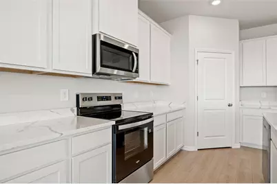 17107 James Trail, Parrish, FL 34219 - Photo 8