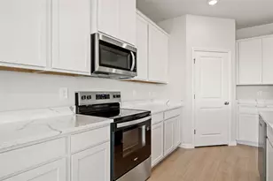 17107 James Trl, Parrish, FL 34219 - Photo 8