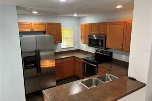 7325 Black Walnut Way, Lakewood Ranch, FL 34202 - Photo 4