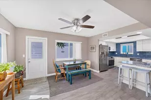 3806 Roxane Blvd, Sarasota, FL 34235 - Photo 12