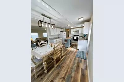 1811 Pennsylvania Avenue, Bradenton, FL 34207 - Photo 2