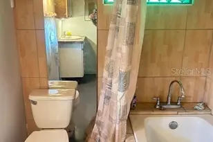 1017 51st Ave Dr W, Bradenton, FL 34207 - Photo 8