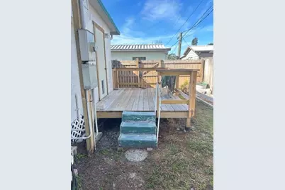 1017 51st Avenue Drive W, Bradenton, FL 34207 - Photo 10