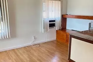 1017 51st Ave Dr W, Bradenton, FL 34207 - Photo 4