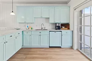 103 66th St, Holmes Beach, FL 34217 - Photo 22