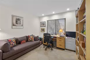 1633 Boathouse Cir, Sarasota, FL 34231 - Photo 30