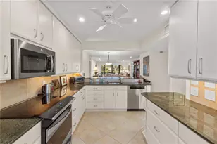 1633 Boathouse Cir, Sarasota, FL 34231 - Photo 4