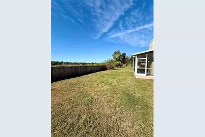 3541 65th Avenue Circle E, Sarasota, FL 34243 - Photo 16