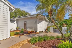 7608 Whitebridge Glen, University Park, FL 34201 - Photo 12