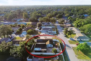 2490 Huffton Cir, Sarasota, FL 34235 - Photo 32