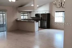 2281 Lockwood Meadows Dr, Sarasota, FL 34234 - Photo 4