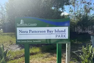 617 Siesta Dr, Sarasota, FL 34242 - Photo 18