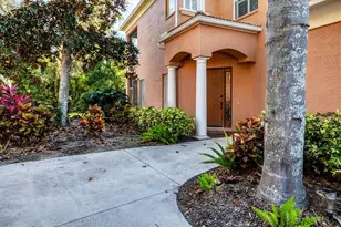 5425 46th Ct W, Bradenton, FL 34210 - Photo 2