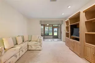 1235 Tallywood Dr, Sarasota, FL 34237 - Photo 8