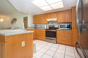 1606 Loghill Pl, Brandon, FL 33510 - Photo 20