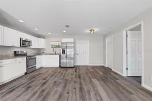 18386 Locklane Ave, Port Charlotte, FL 33948 - Photo 8