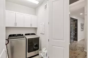 8733 Rain Song Rd, Sarasota, FL 34238 - Photo 20