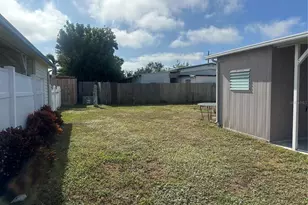 204 52nd Avenue Plaza E, Bradenton, FL 34203 - Photo 6