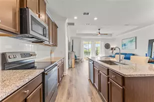 2637 Star Apple Wy, Sarasota, FL 34240 - Photo 8