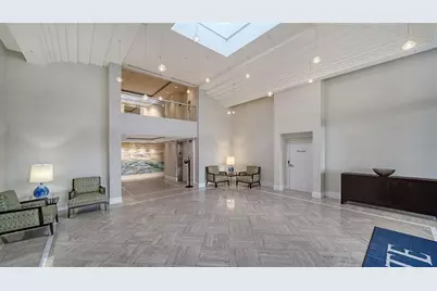 2425 Gulf Of Mexico Drive #1B, Longboat Key, FL 34228 - Photo 30