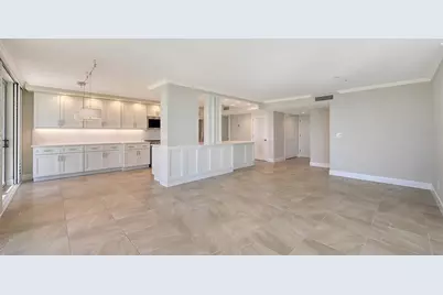 2425 Gulf Of Mexico Drive #1B, Longboat Key, FL 34228 - Photo 6