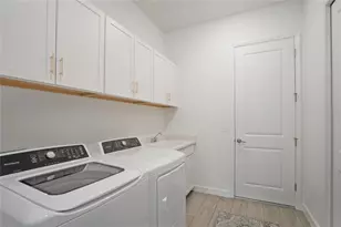 15906 Tradewind Ter, Lakewood Ranch, FL 34211 - Photo 22