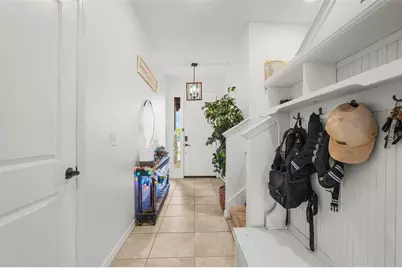 8701 Daydream Street, Sarasota, FL 34238 - Photo 6