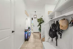 8701 Daydream St, Sarasota, FL 34238 - Photo 6