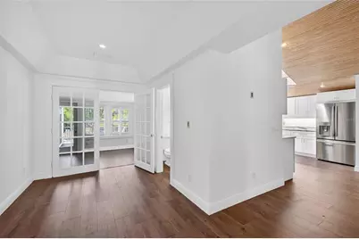 6851 Longboat Drive S, Longboat Key, FL 34228 - Photo 4