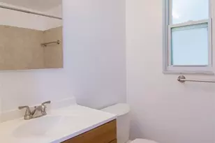 3050 Concord St, Sarasota, FL 34231 - Photo 8