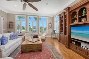 975 Whitakers Ln, Sarasota, FL 34236 - Photo 4