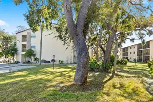 2300 Stickney Point Rd, Sarasota, FL 34231 - Photo 22