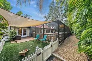 1713 Fiesta Dr, Sarasota, FL 34231 - Photo 48