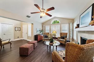 1713 Fiesta Dr, Sarasota, FL 34231 - Photo 8