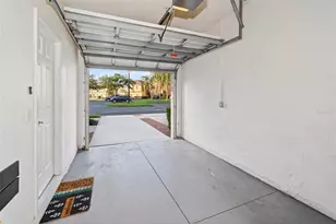 3685 Parkridge Cir, Sarasota, FL 34243 - Photo 22
