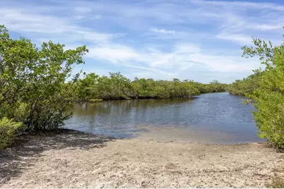 2105 39th Street W, Bradenton, FL 34205 - Photo 56