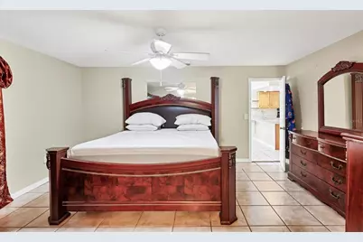 2105 39th Street W, Bradenton, FL 34205 - Photo 18