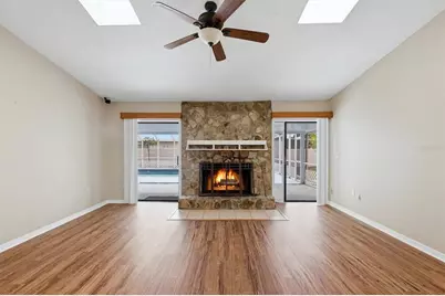 2105 39th Street W, Bradenton, FL 34205 - Photo 10