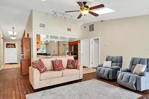 2105 39th St W, Bradenton, FL 34205 - Photo 16