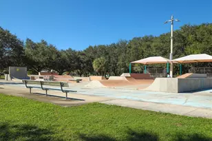 2105 39th St W, Bradenton, FL 34205 - Photo 48